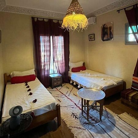 Le Petit Jardin Bed & Breakfast Демнат Екстериор снимка