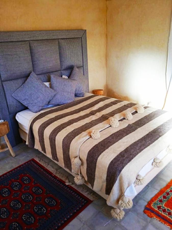 Le Petit Jardin Bed & Breakfast Демнат Екстериор снимка