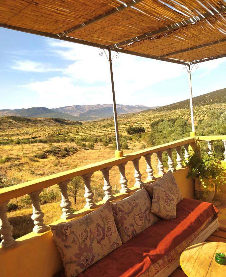 Le Petit Jardin Bed & Breakfast Демнат Екстериор снимка