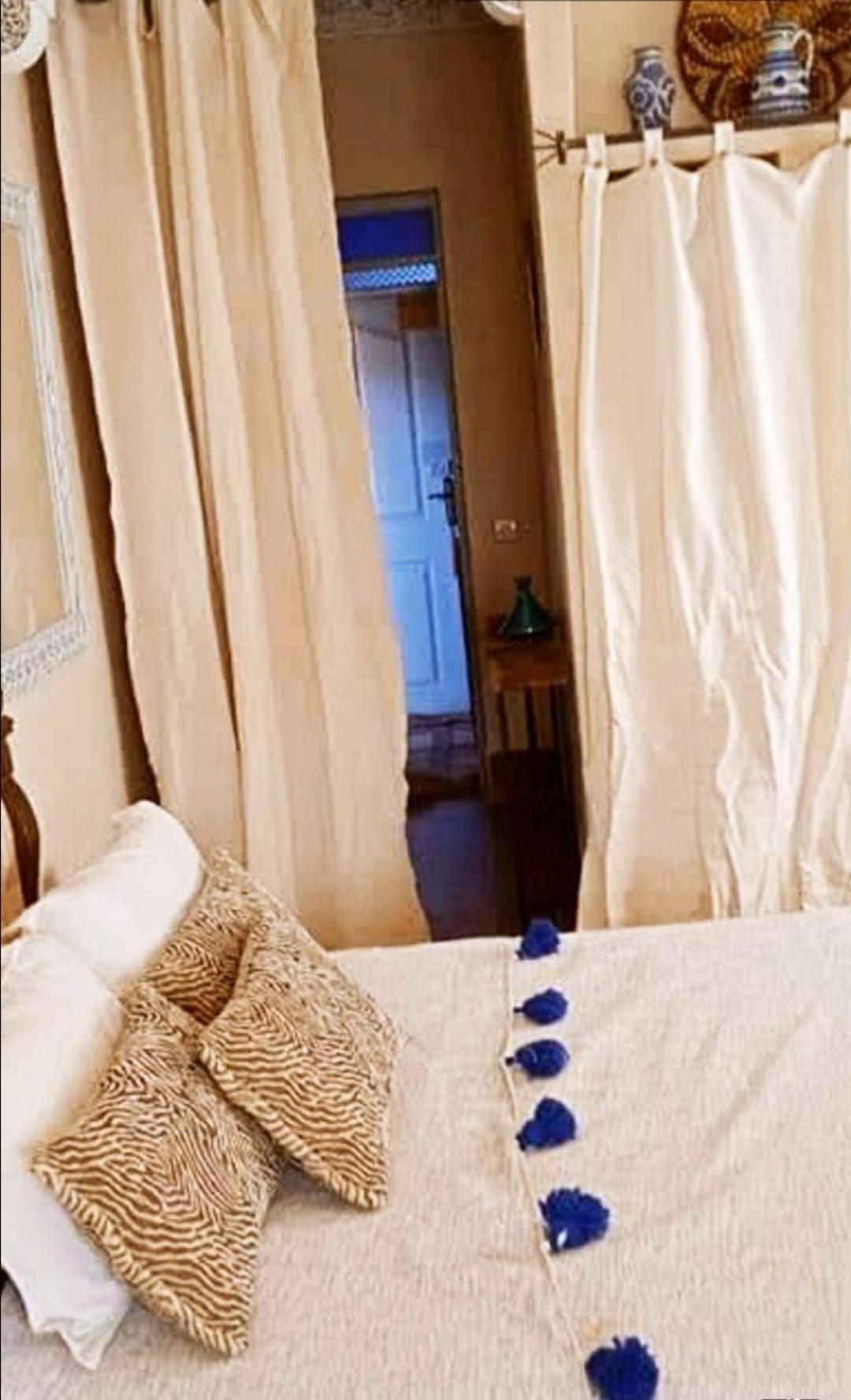 Le Petit Jardin Bed & Breakfast Демнат Екстериор снимка