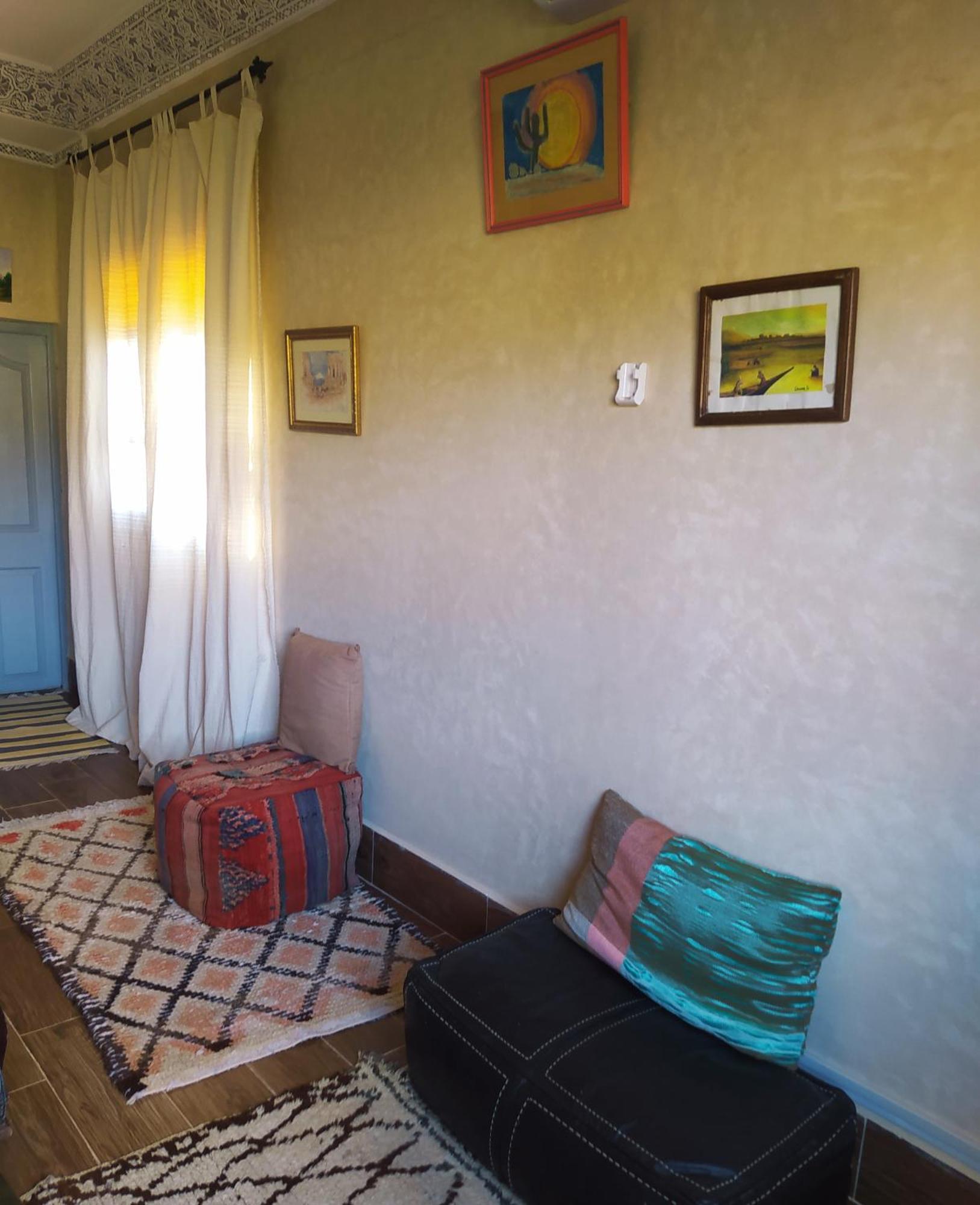 Le Petit Jardin Bed & Breakfast Демнат Стая снимка