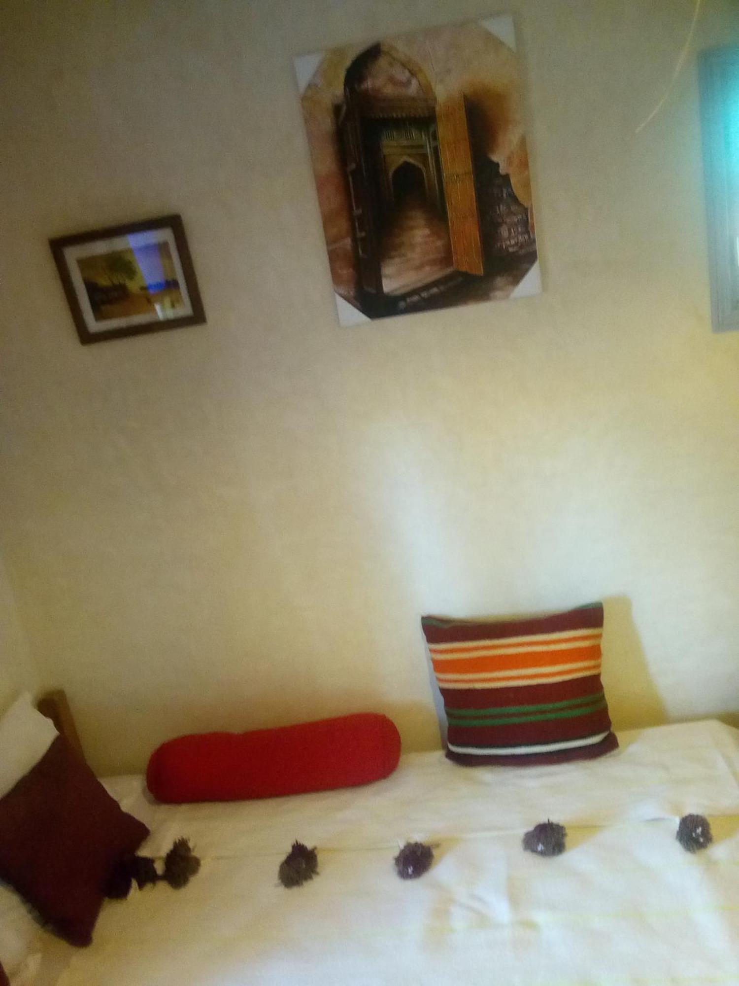 Le Petit Jardin Bed & Breakfast Демнат Стая снимка
